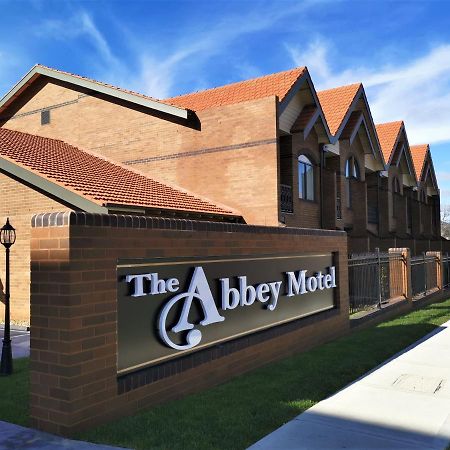 The Abbey Motel Goulburn Buitenkant foto