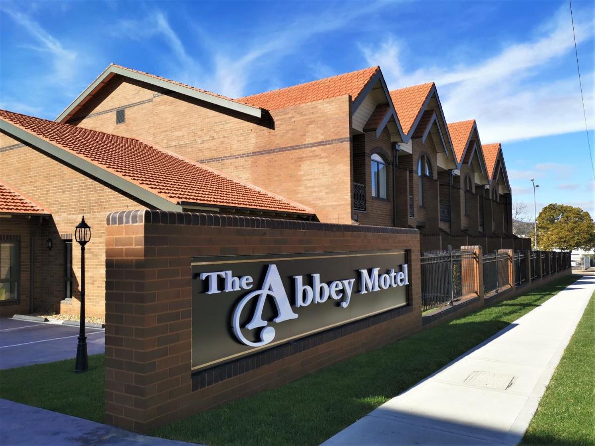 The Abbey Motel Goulburn Buitenkant foto