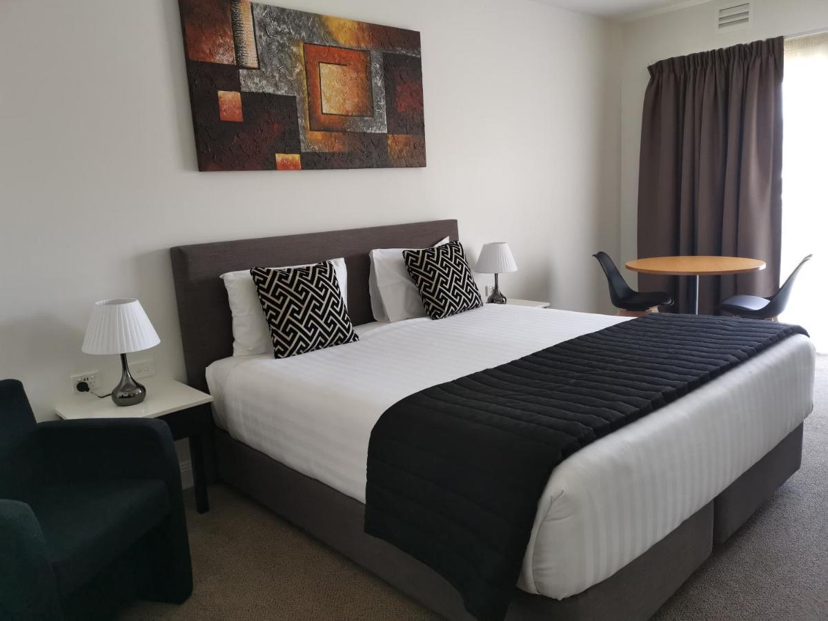 The Abbey Motel Goulburn Buitenkant foto