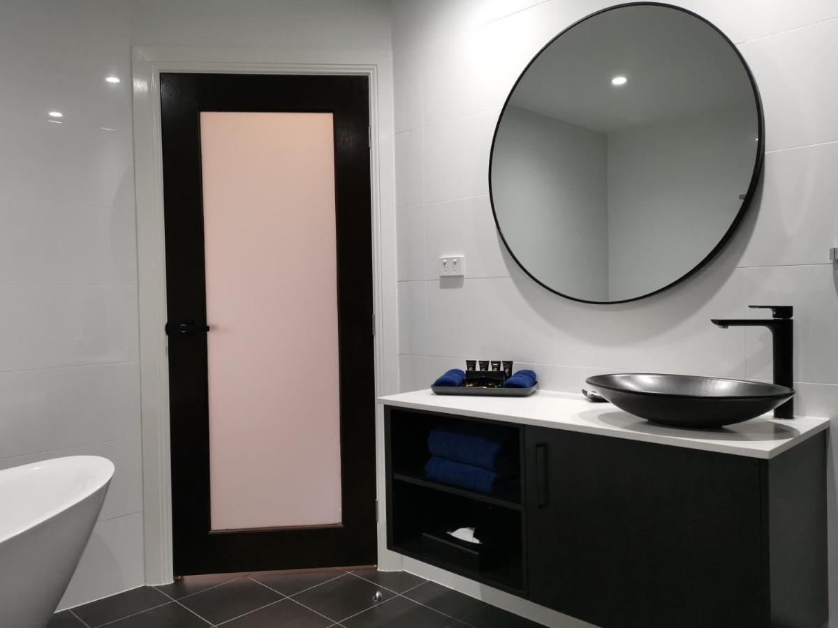 The Abbey Motel Goulburn Buitenkant foto